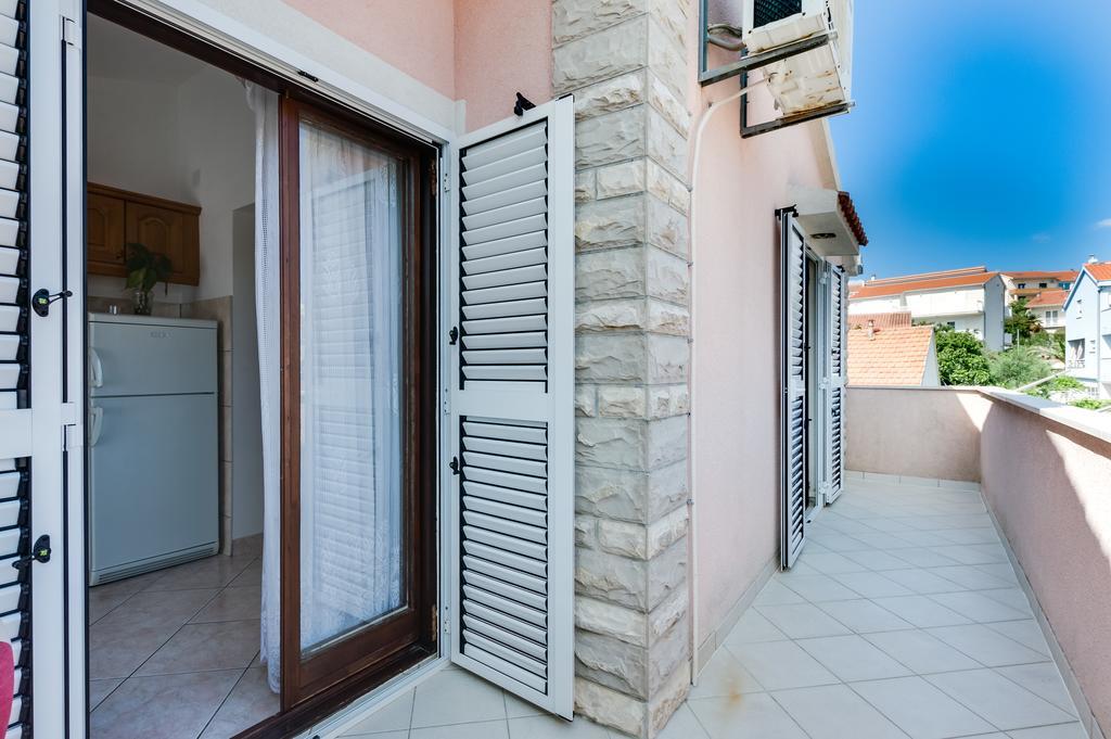 Apartmani Prkacin Trogir Exterior photo